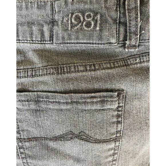 Ruff Hewn Gray Distressed Denim Jeans Skinny Leg Size 16 - Picture 8 of 10